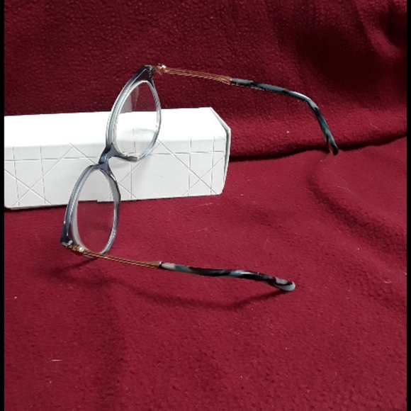Tiffany & Co. Eyeglass Frames With RX - Picture 5 of 8